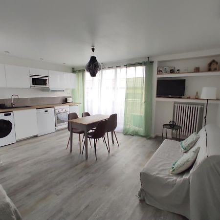 Appartement Climatise Avec Balcon,Wifi, Proche Remparts อาวีญง ภายนอก รูปภาพ