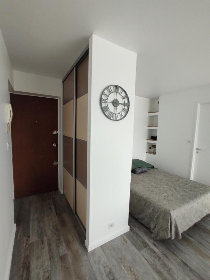 Appartement Climatise Avec Balcon,Wifi, Proche Remparts อาวีญง ภายนอก รูปภาพ